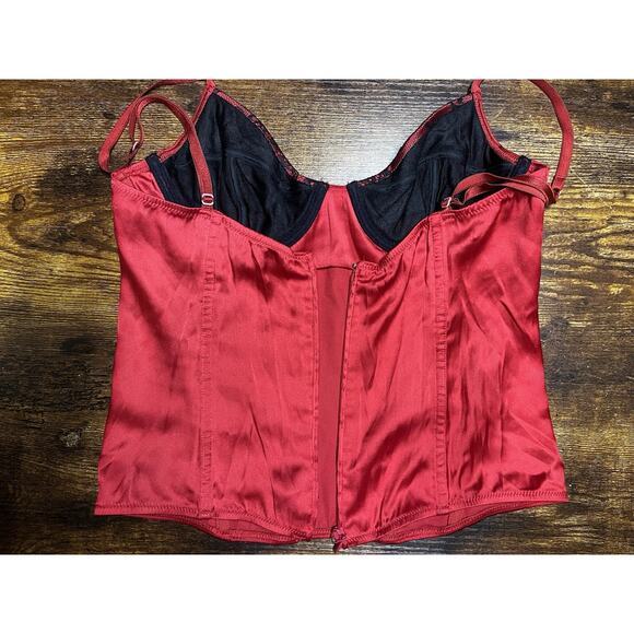 LA PERLA Red Satin Bustier Corset Top 2 (34 US). Black lace trim, underwire, zip - Picture 5 of 14